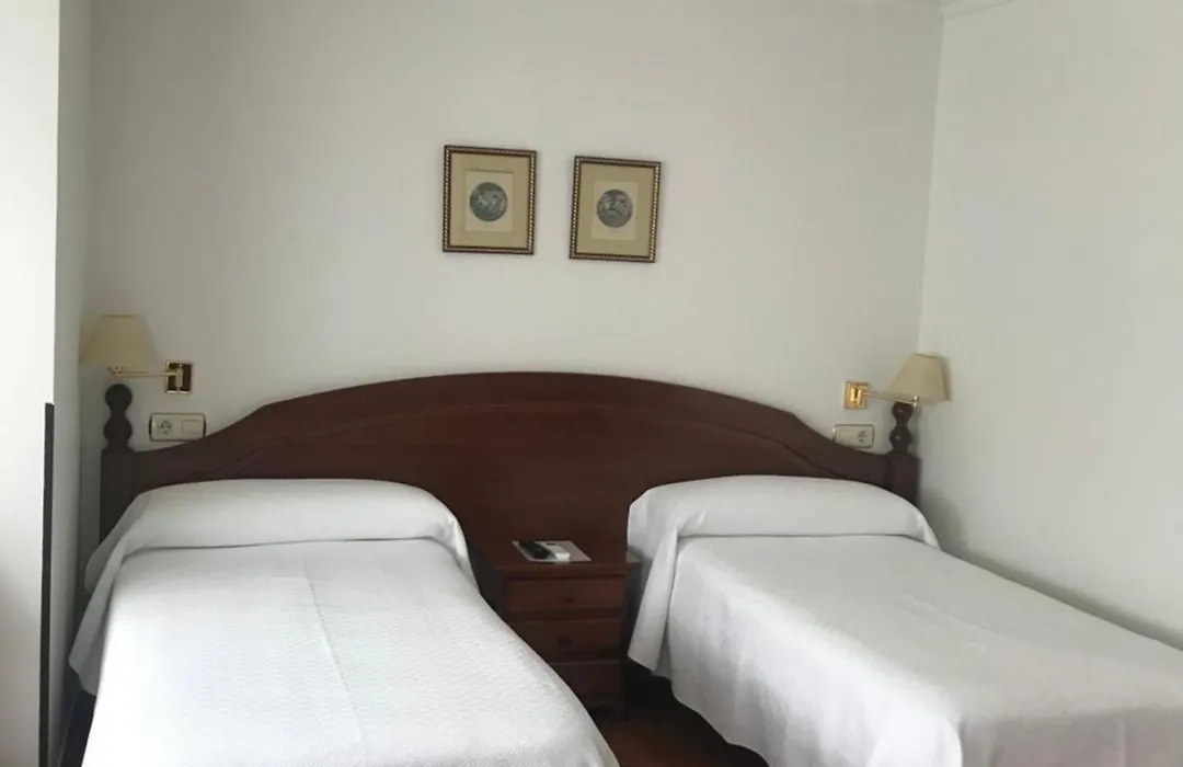 Hostal O Portiño-1